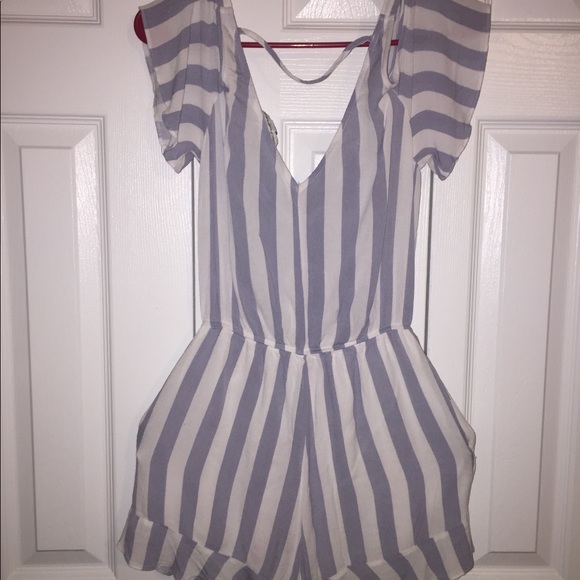 Baby blue and white romper. - Picture 3 of 6